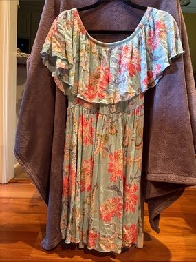 Floral Off-Shoulder Ruffle Midi Dress in Mint and Coral